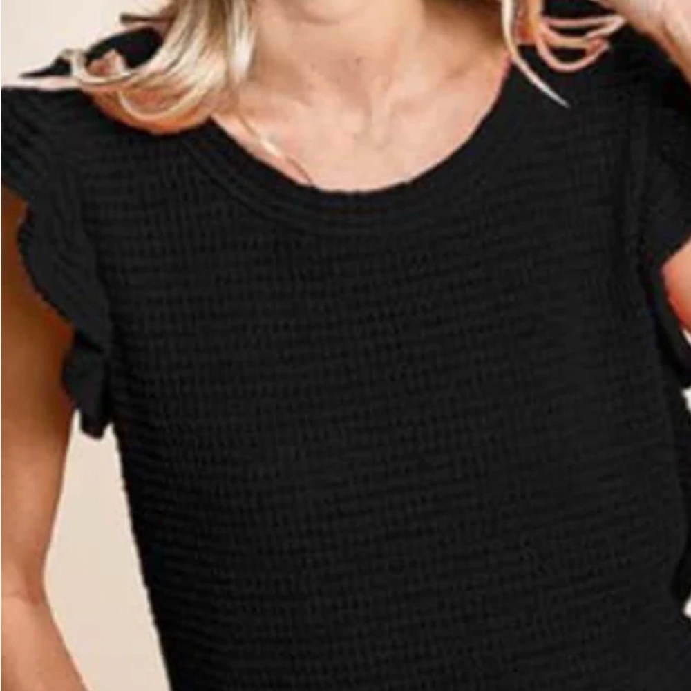 Popcorn Waffle Knit Ruffled Sleeve Top Large